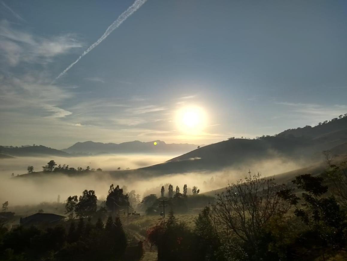 Pousada Caminho Da Mata Сан-Бенту-ду-Сапукаи Экстерьер фото